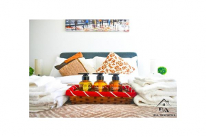 City Centre Apartment Close to Ascot & Legoland Sleep Upto 4 Guests - Parking on Request!
